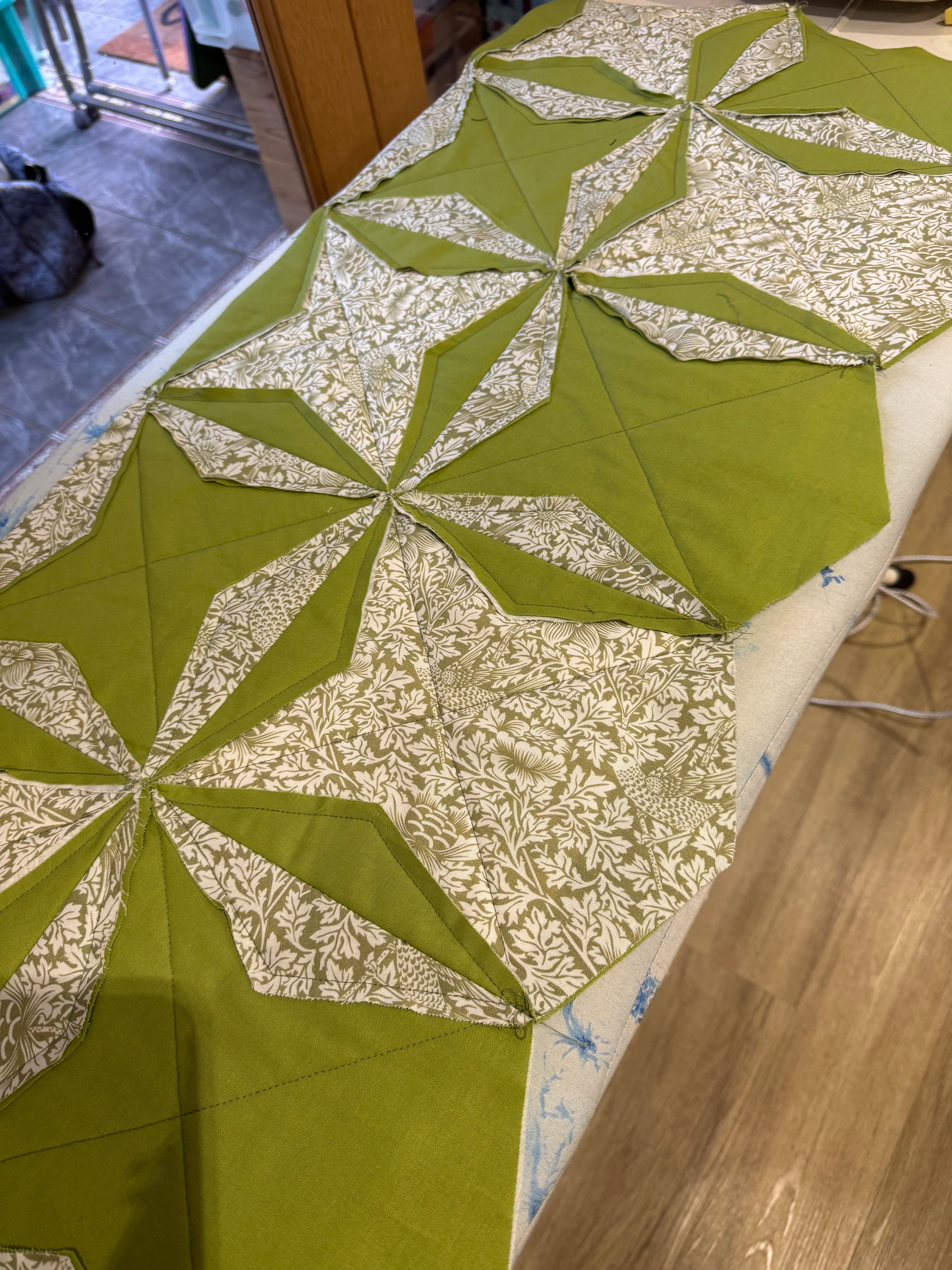 Kriss Kross Star Quilt - Digital Download
