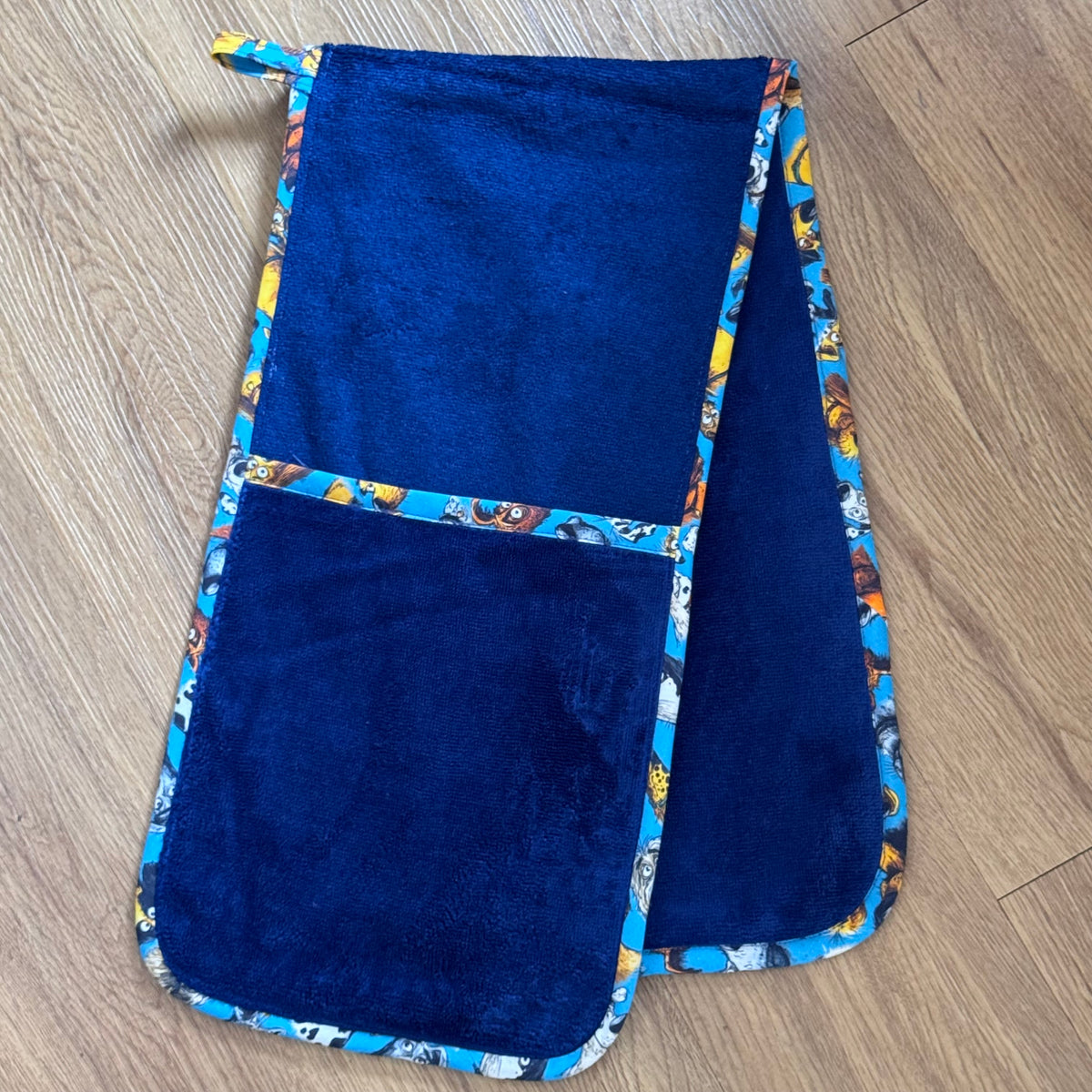 Lead the Way 'Dog Walkies Collection' Instructions for an adjustable Collar, Lead,  Poo Bag Pouch, Bandana, Message Sleeve and Drying Mitts - Digital Download