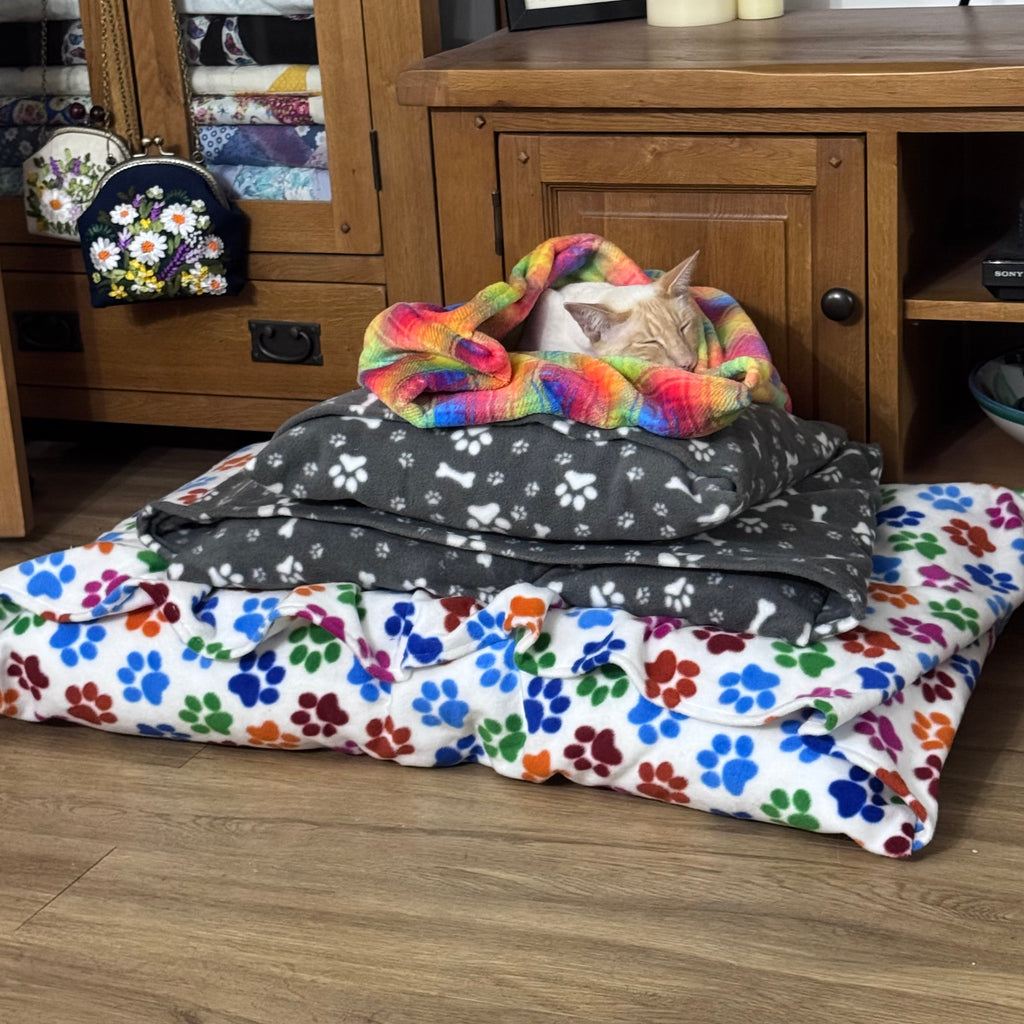 Snuggle Pet Bed Sewing Pattern - Digital Download