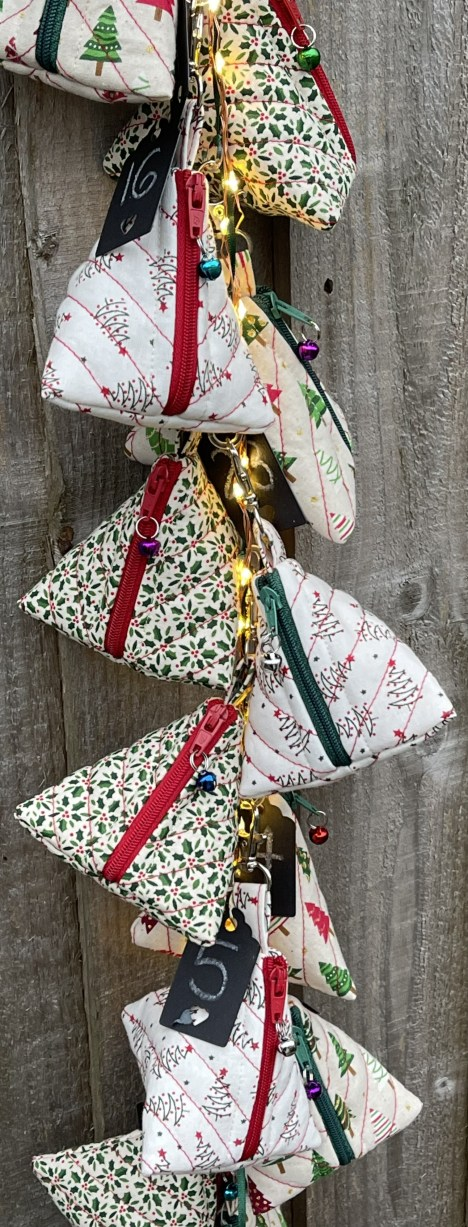 Advent Calendar Zipped Pouch / Bags Instructions - Digital Download