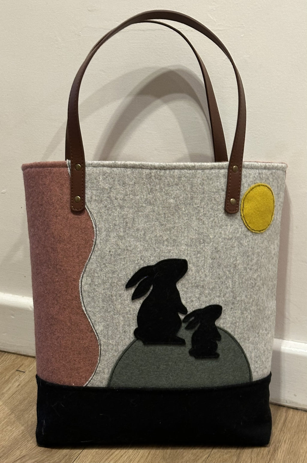 Wool Applique Tote Bag instructions with 7 sets of Applique Templates - Digital Download