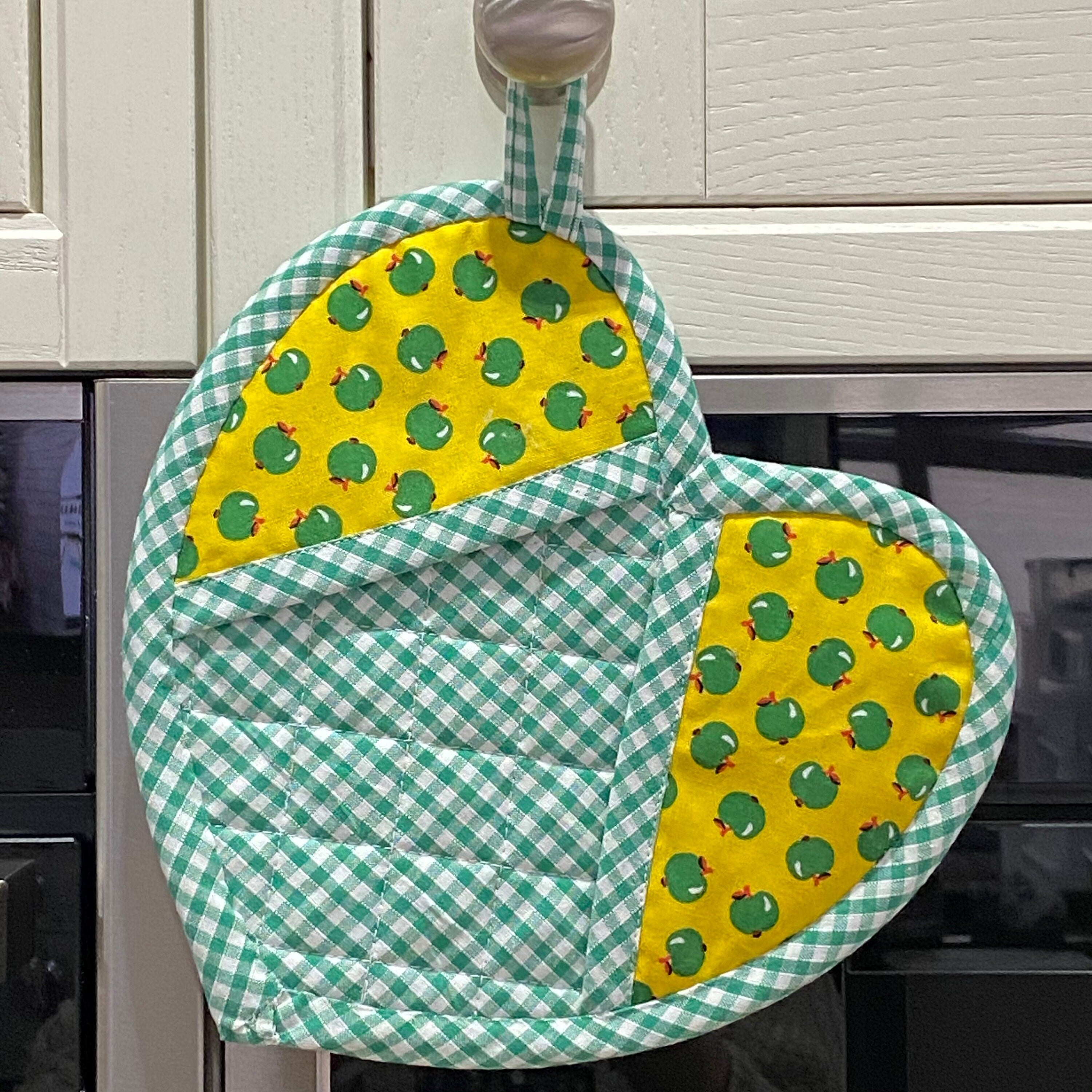 Kitchen Cosies PDF Sewing Instructions for Bowl Cosy and Heart shaped Oven glove - Digital Download