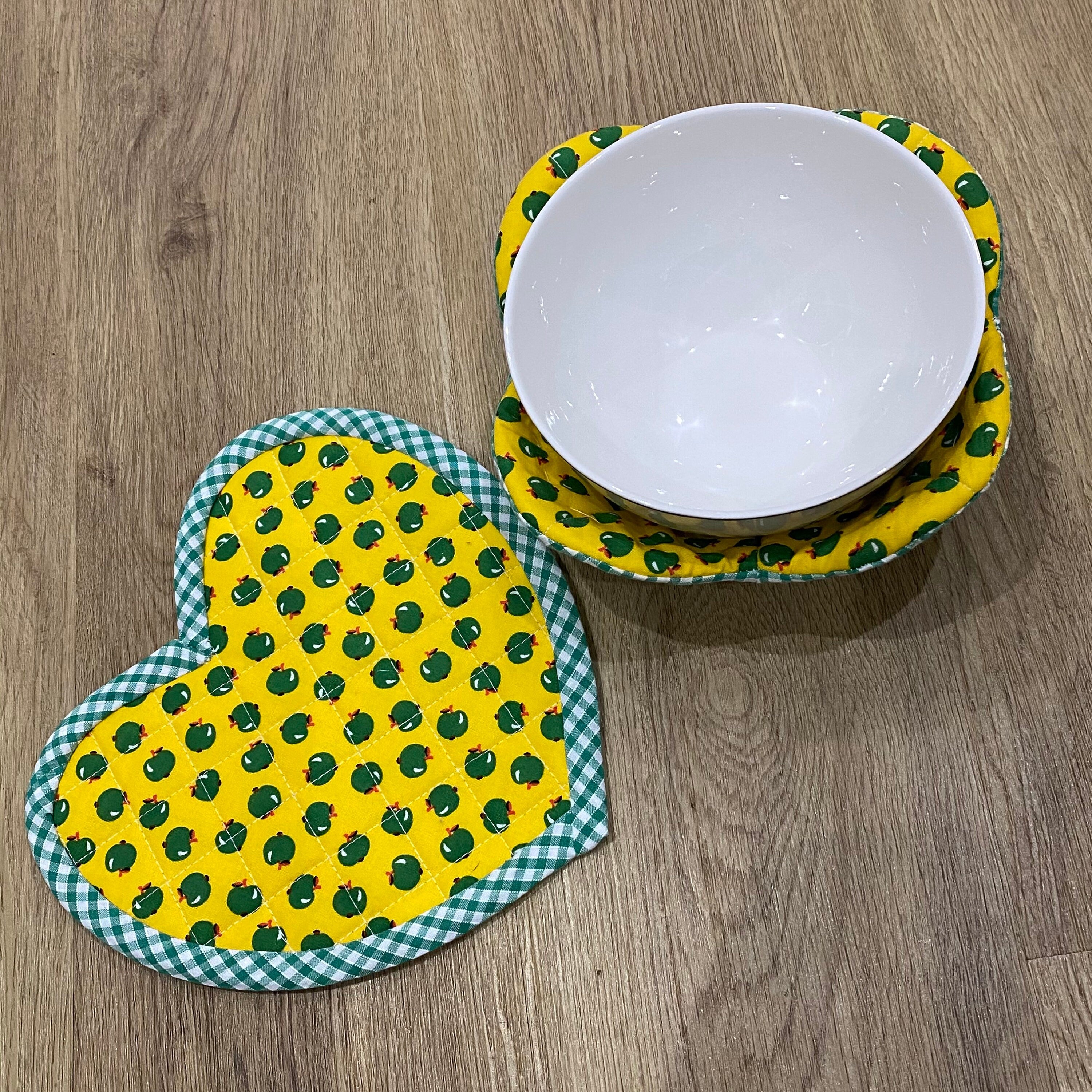 Kitchen Cosies PDF Sewing Instructions for Bowl Cosy and Heart shaped Oven glove - Digital Download