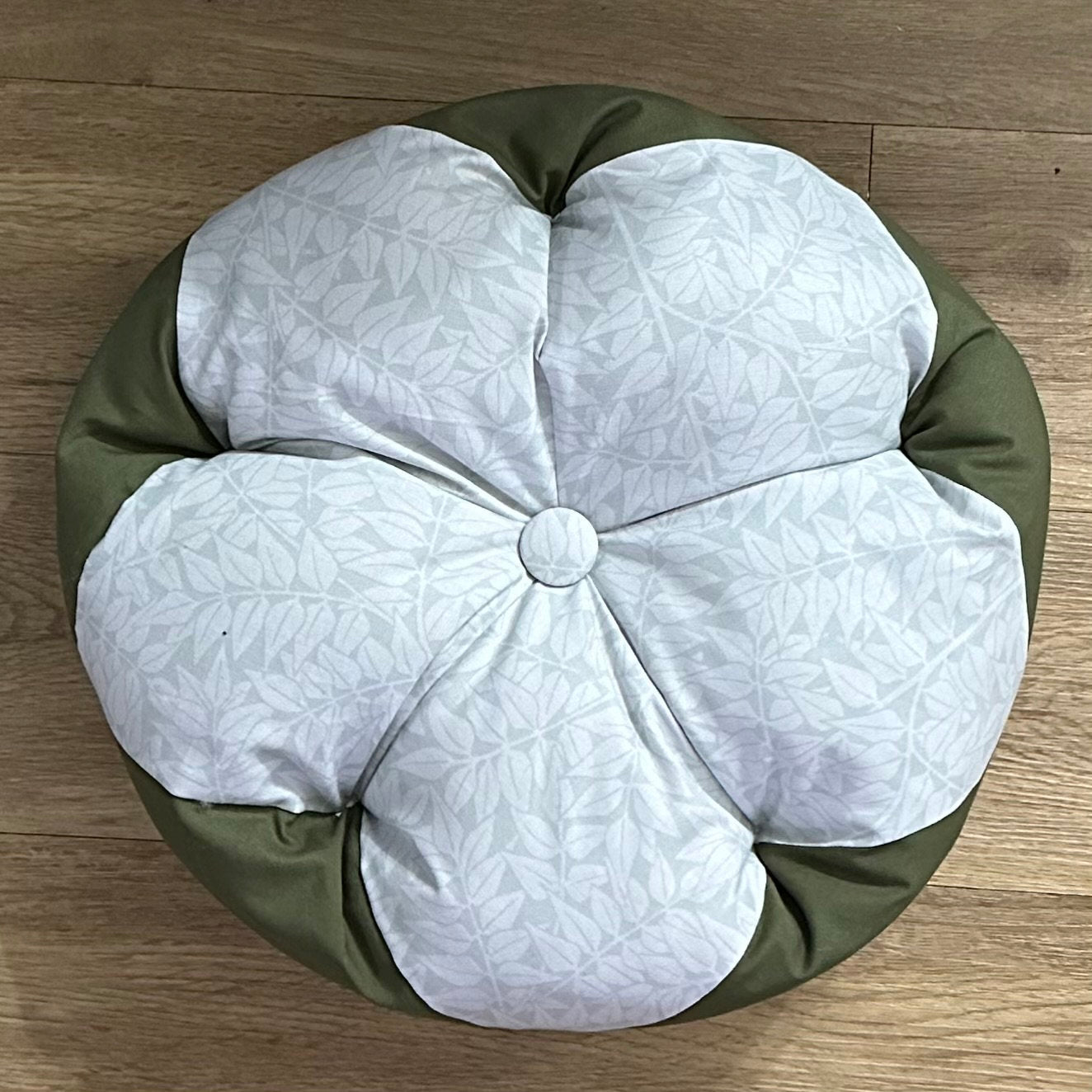 Pretty ‘Blossom Time’ cushion instructions. Online instructional video available - Digital Download