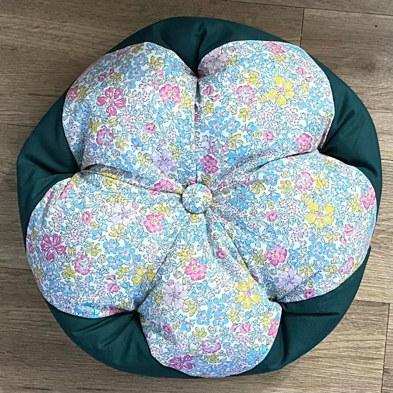 Pretty ‘Blossom Time’ cushion instructions. Online instructional video available - Digital Download