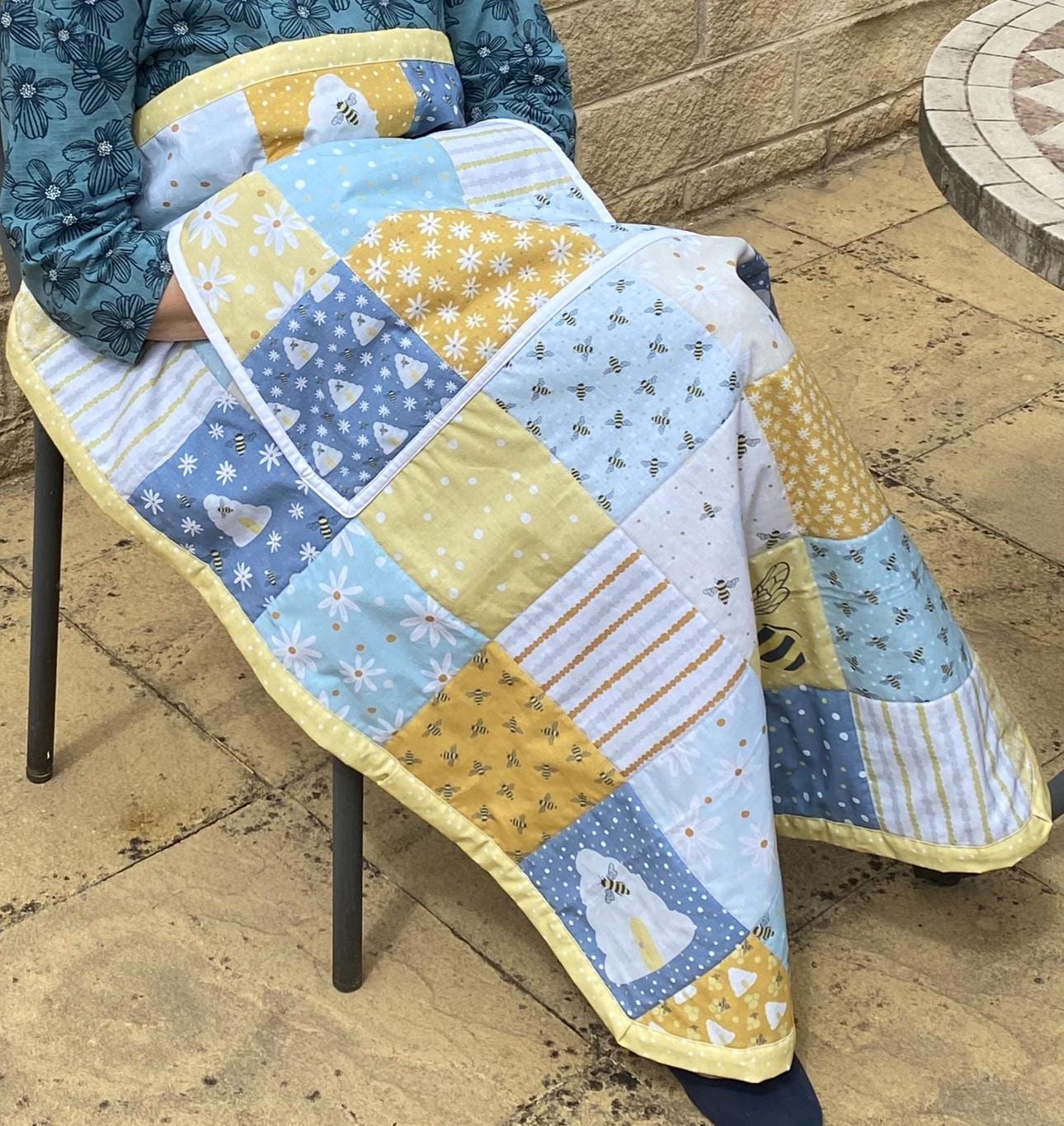 Toasty Hands Lap Quilt Sewing Instructions. Wheelchair friendly, with storage bag and Quillow instructions - Digital Download